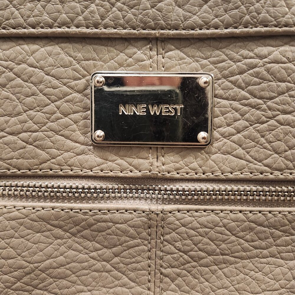 Nine West Gray Handbag, Crossbody, Messenger Bag, Medium